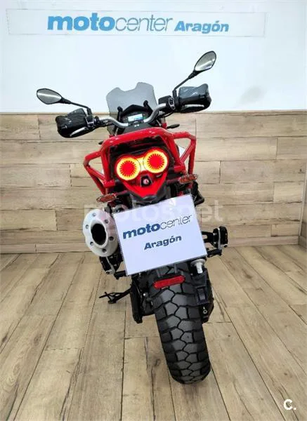 Moto Guzzi V85 TT – Vista 6