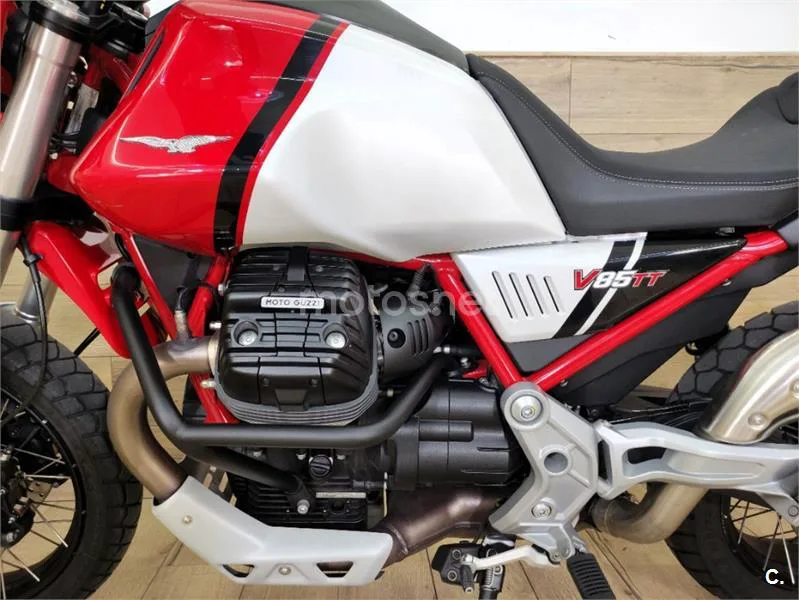 Moto Guzzi V85 TT – Vista 8