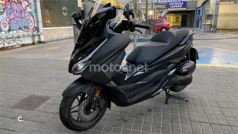 Honda Forza 125 – Vista 3