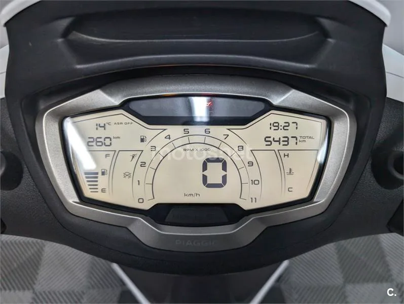 Piaggio Beverly – Vista 11