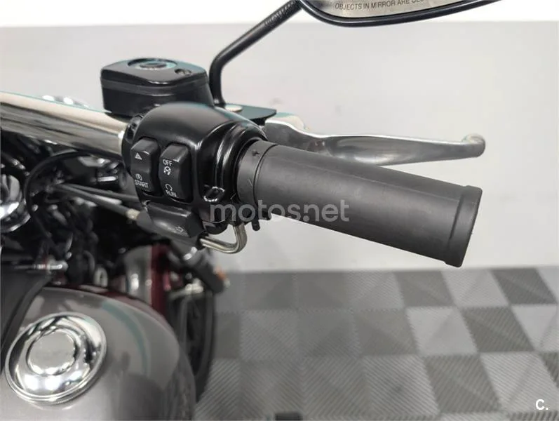 Harley-Davidson Dyna Street Bob – Vista 12