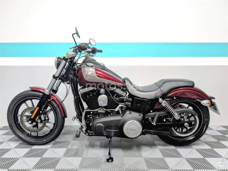 Harley-Davidson Dyna Street Bob – Vista 5