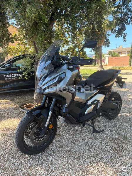 Honda X-ADV - Vista 6