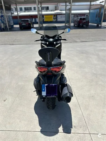 Yamaha XMAX 400 – Vista 4