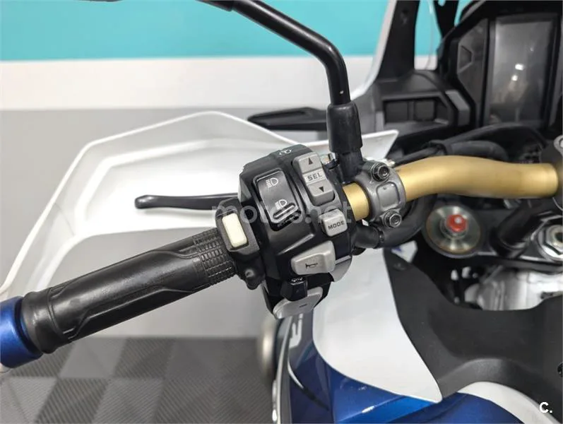 Honda CRF 1000L Africa Twin – Vista 10
