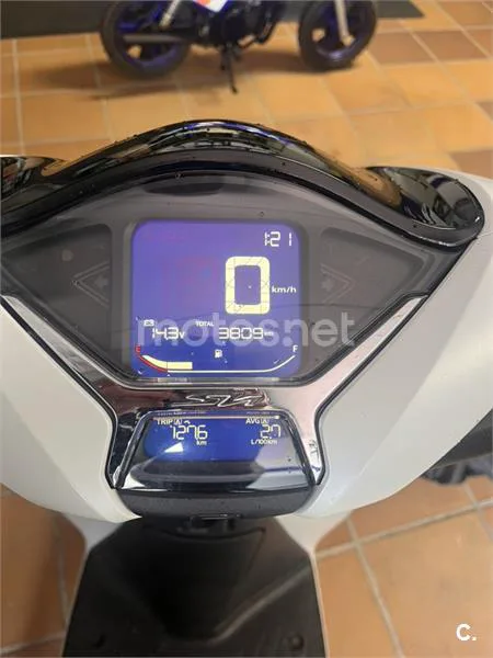 Honda SH 125i – Vista 4