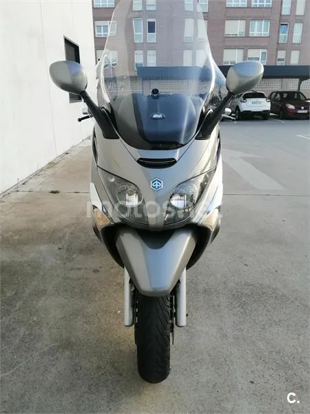 Piaggio X EVO 400 – Vista 3