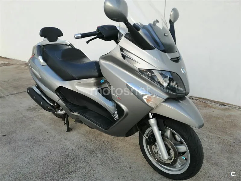Piaggio X EVO 400 – Vista 8