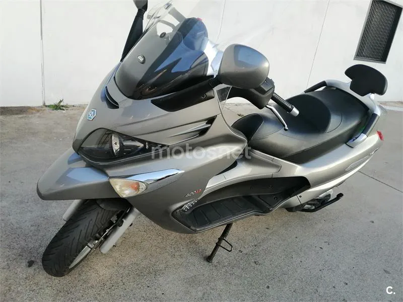 Piaggio X EVO 400 – Vista 9