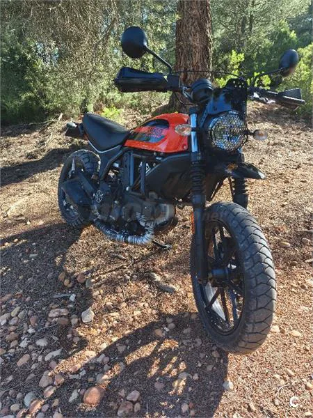 Ducati Scrambler – Vista 6