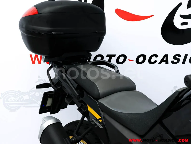 Suzuki V-Strom 1050 – Vista 11
