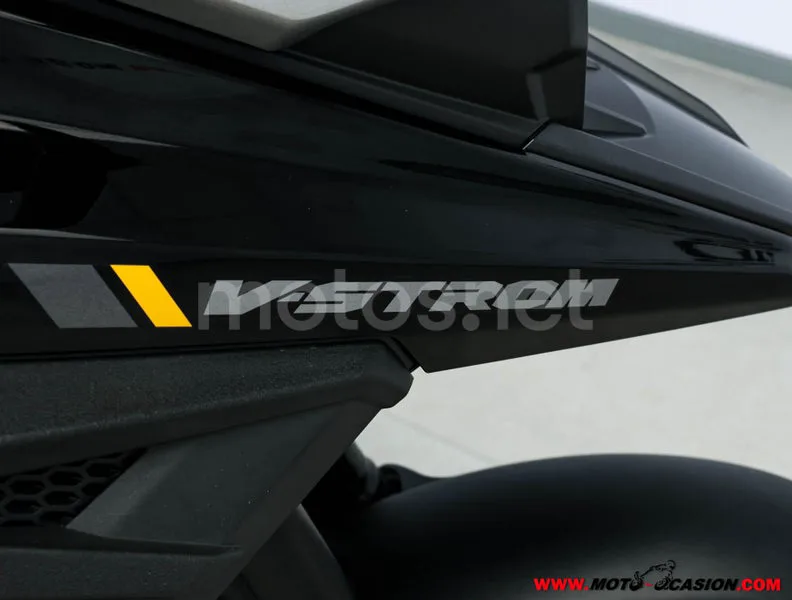 Suzuki V-Strom 1050 – Vista 9