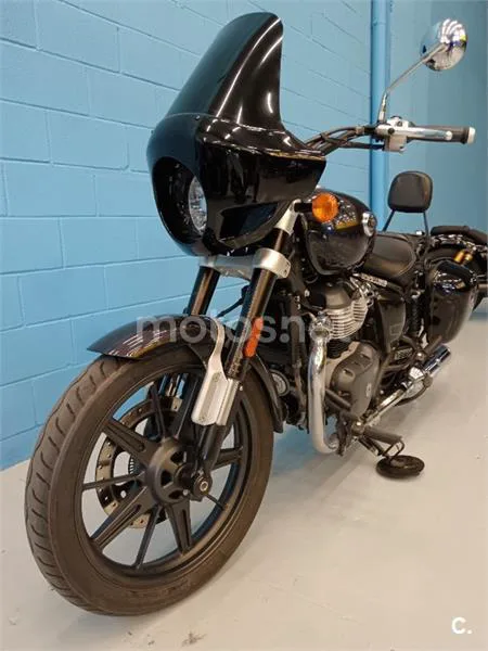 Royal Enfield Super Meteor 650 – Vista 11