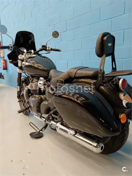 Royal Enfield Super Meteor 650 – Vista 15