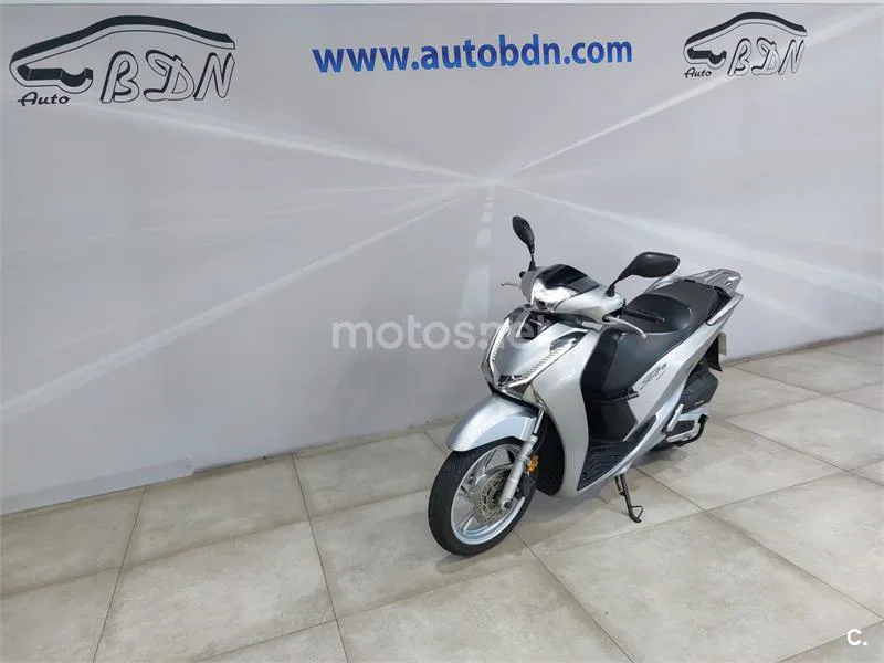 Honda SH 125i – Vista 2