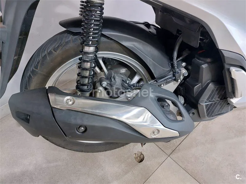 Honda SH 125i – Vista 12