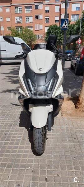 Kymco Sky Town 125 – Vista 5