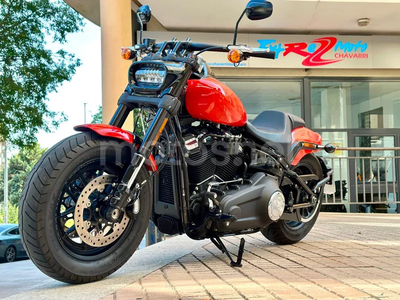 Harley-Davidson Fat Bob – Vista 16