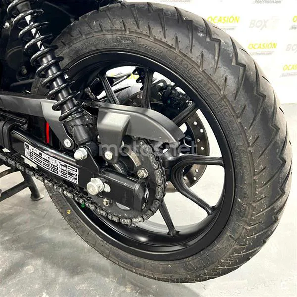 Royal Enfield Hunter 350 – Vista 8
