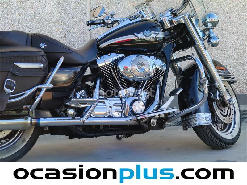 Harley-Davidson Road King Classic – Vista 15