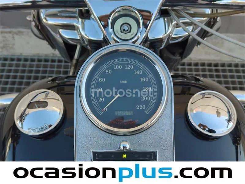 Harley-Davidson Road King Classic – Vista 10