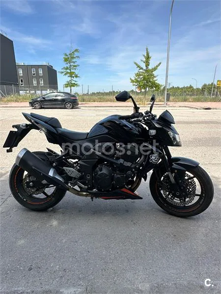 Kawasaki Z 750R – Vista 2