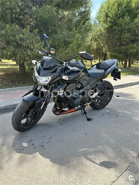 Kawasaki Z 750R – Vista 5