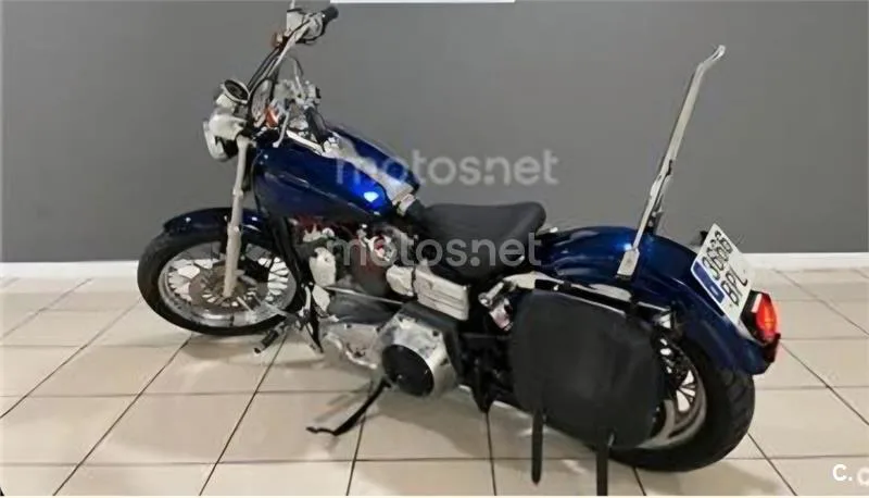 Harley-Davidson Dyna Super Glide – Vista 3