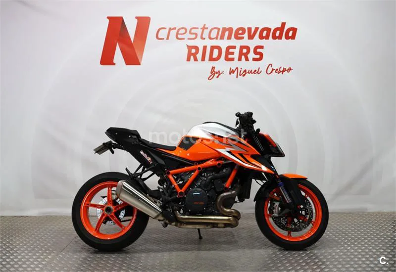 KTM 1290 Super Duke R – Vista 7