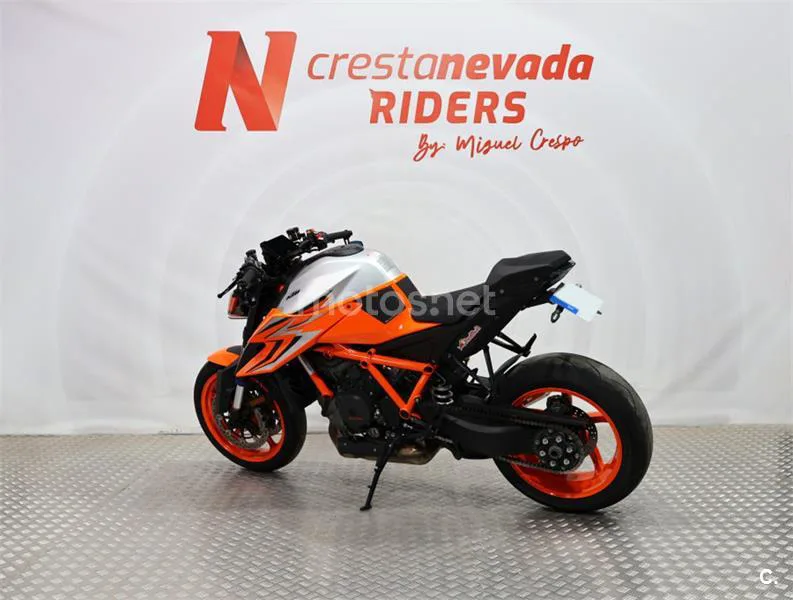 KTM 1290 Super Duke R – Vista 10