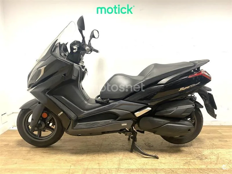 Kymco Super Dink 350 – Vista 7