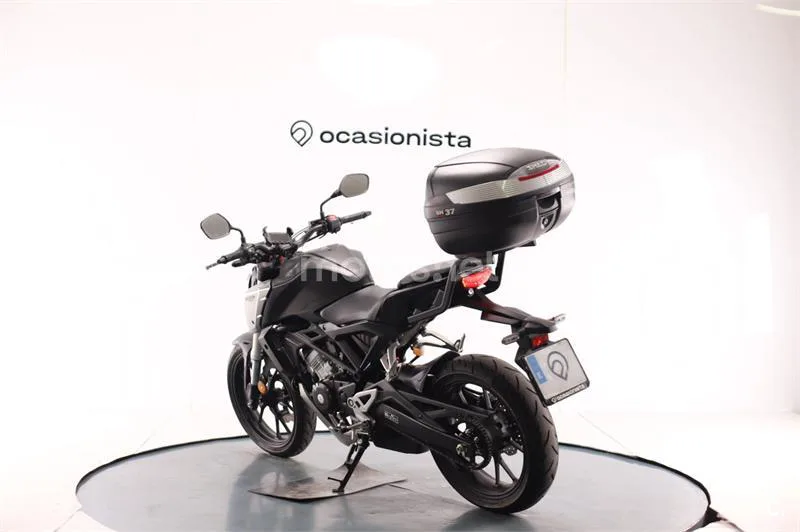 Honda CB 125 R – Vista 3