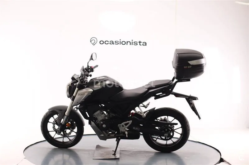 Honda CB 125 R – Vista 4