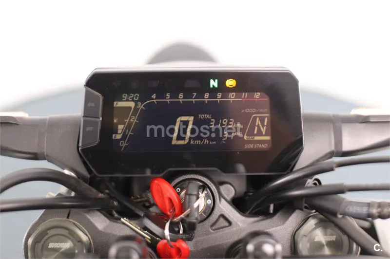 Honda CB 125 R – Vista 5
