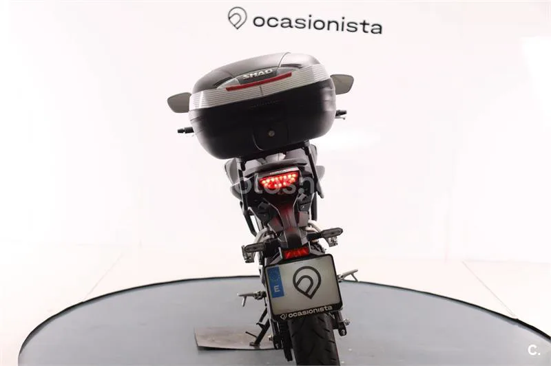 Honda CB 125 R – Vista 9
