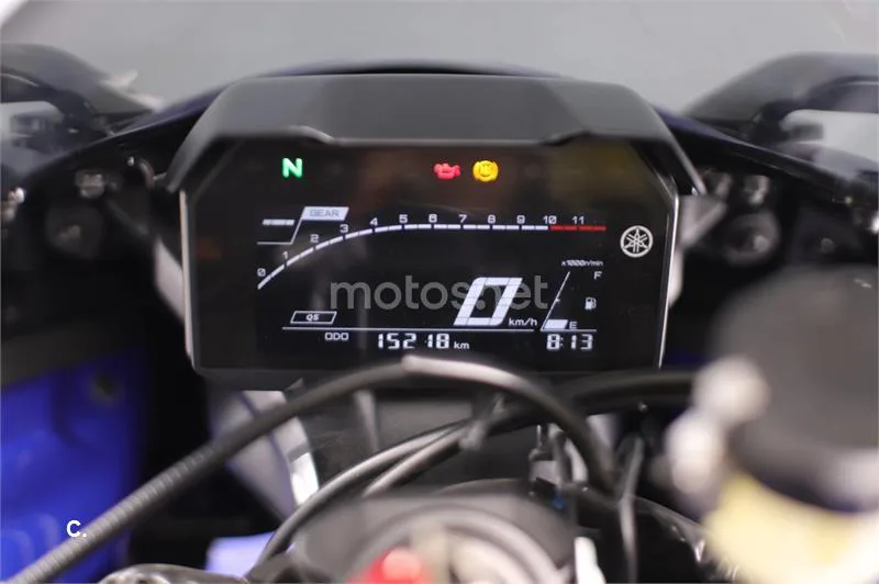 Yamaha R7 – Vista 5