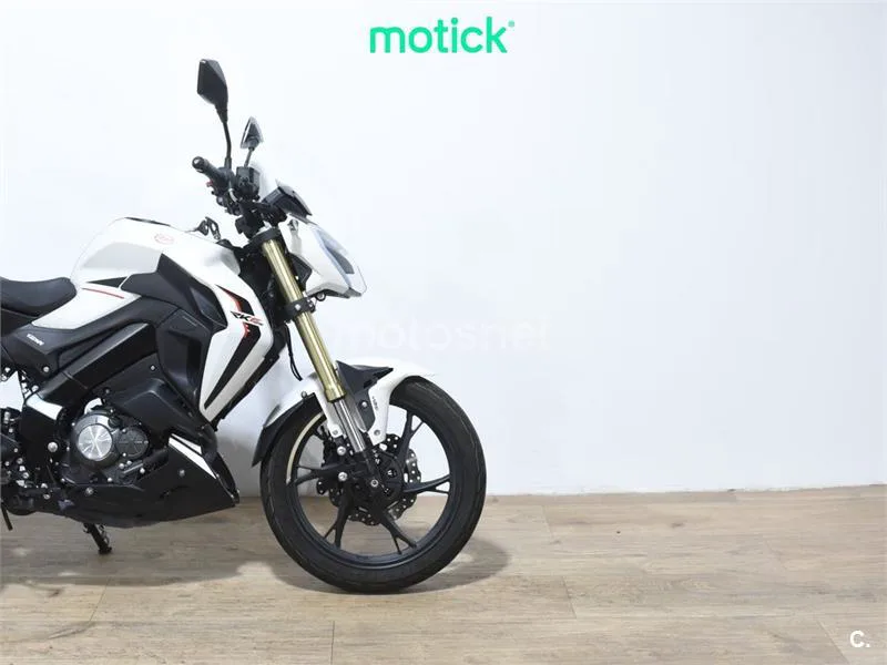 Keeway RKF 125 – Vista 4