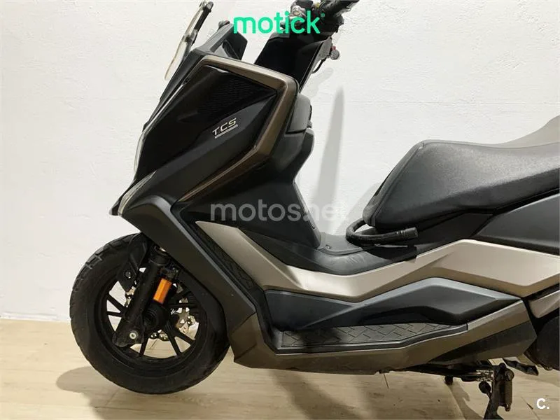 Kymco DTX 350 – Vista 6