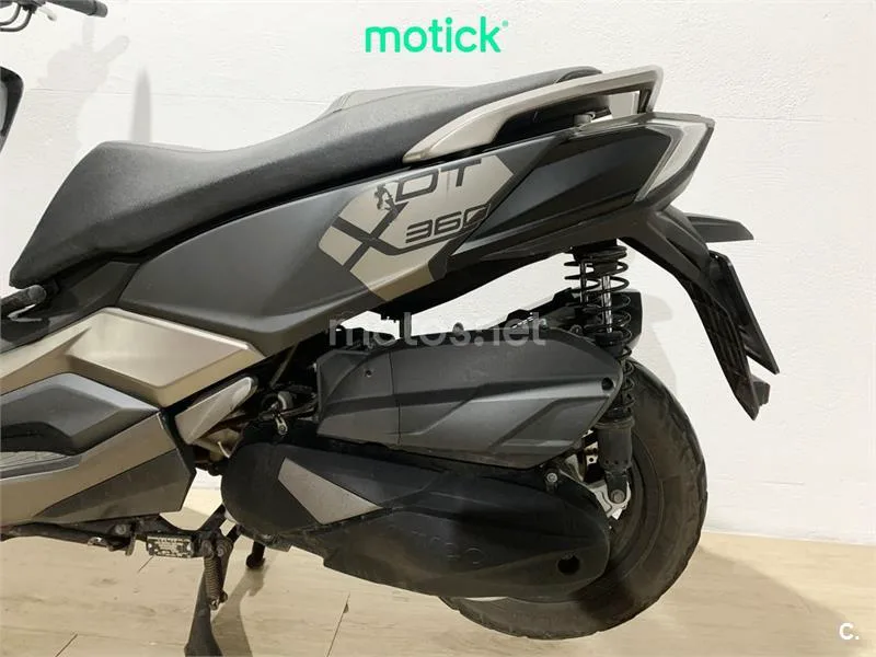 Kymco DTX 350 – Vista 7
