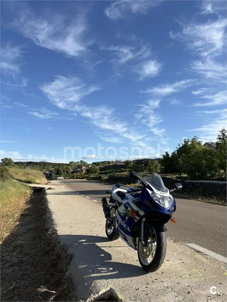 Suzuki GSX-R600 3000 € 2002 Salamanca - 1