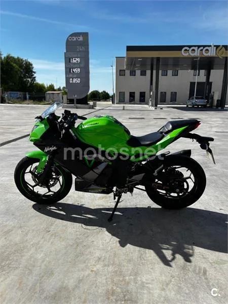 Kawasaki Ninja 125 – Vista 5