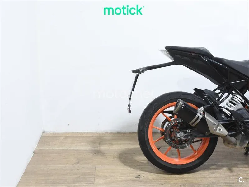 KTM 390 – Vista 3