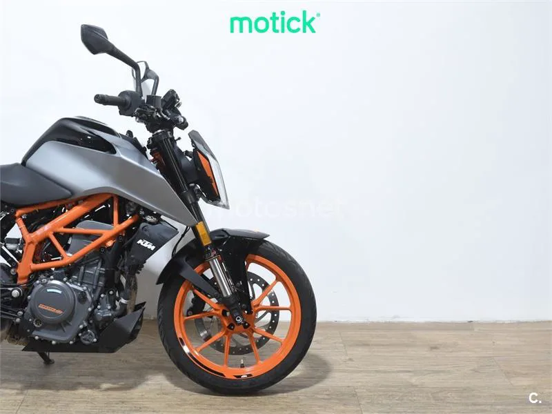 KTM 390 – Vista 4