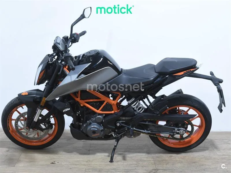 KTM 390 – Vista 7