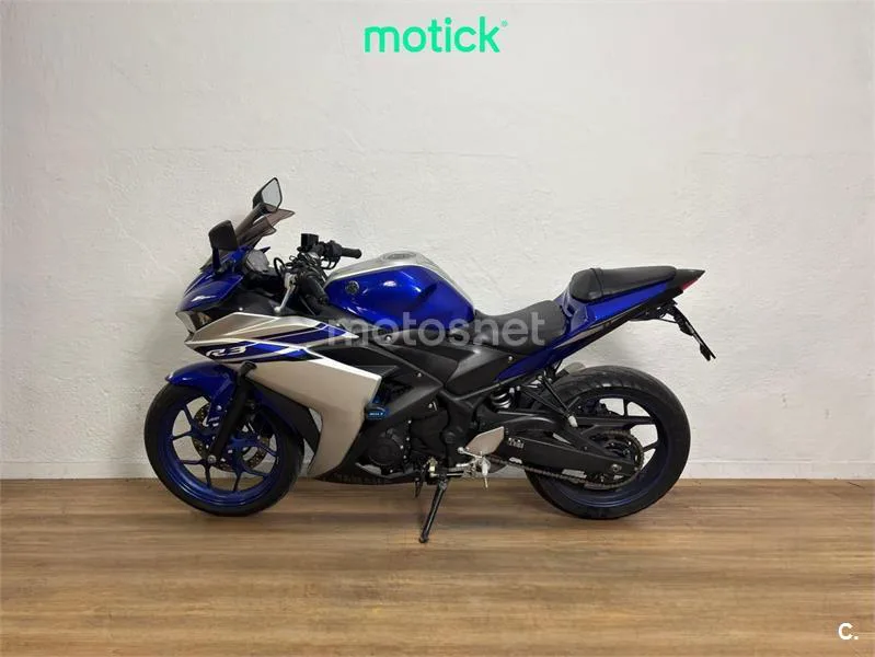 Yamaha R3 – Vista 7