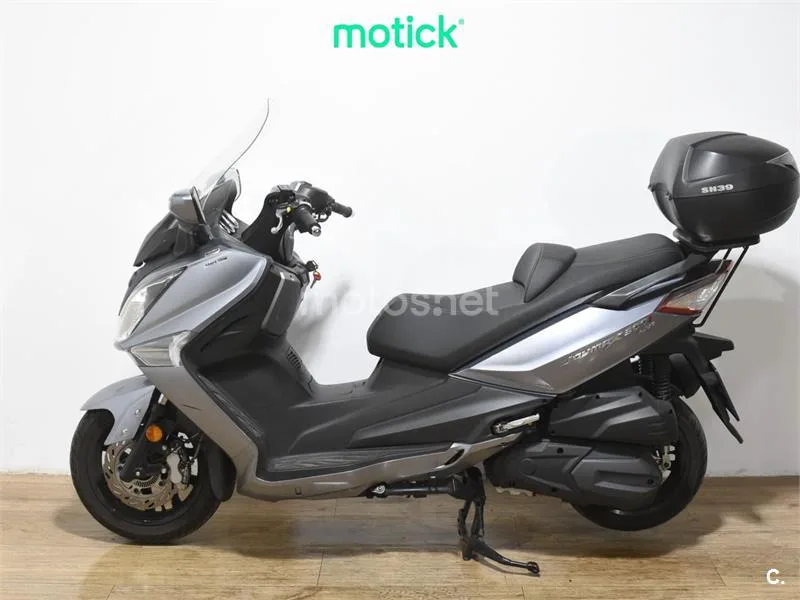 SYM Joymax 300 – Vista 7