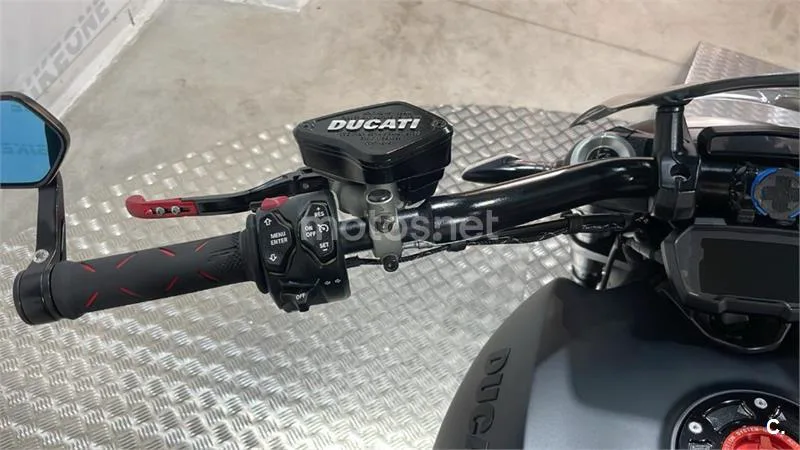 Ducati XDiavel – Vista 11
