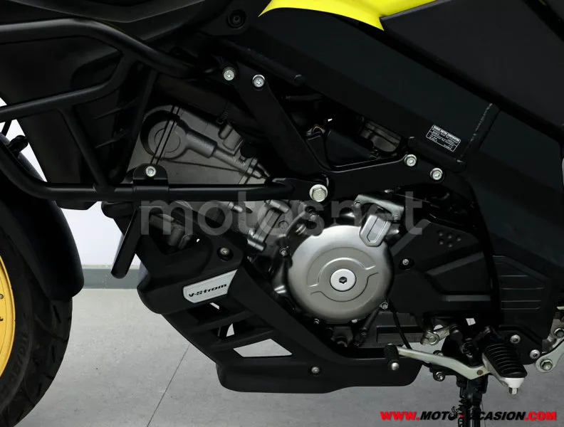 Suzuki V-Strom 650 XT – Vista 10