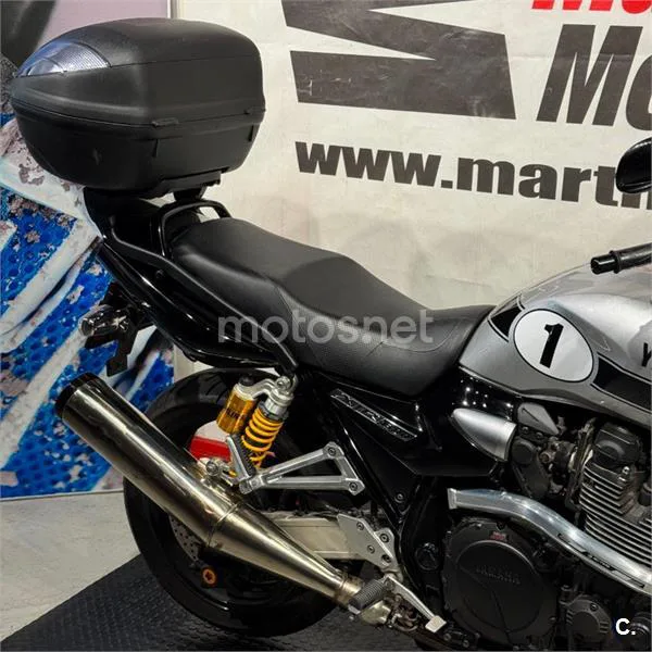 Yamaha XJR 1300 – Vista 5