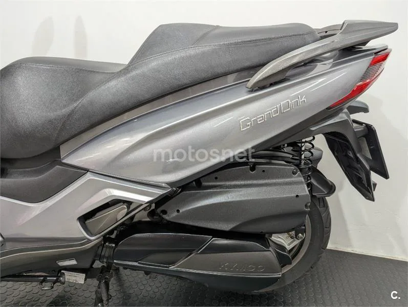 Kymco Grand Dink 300 – Vista 4